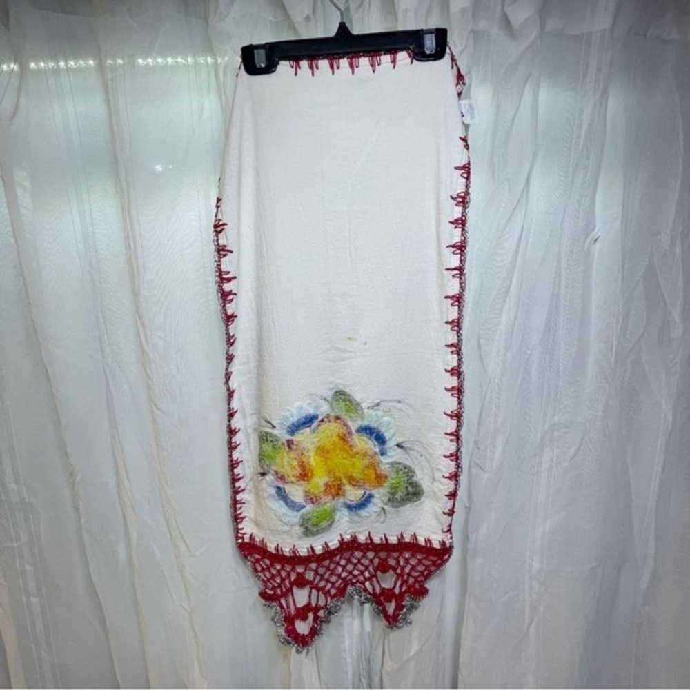 Crochet lined, stitched, handpainted, image, table, decor, cloth